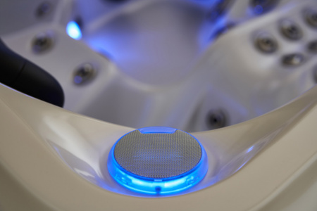 Гидромассажный СПА бассейн Joyee SPA London-L